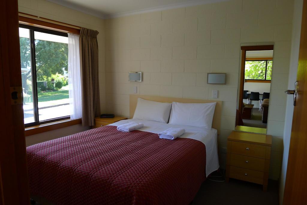 Willaway Motel Apartments Ulverstone Ruang foto